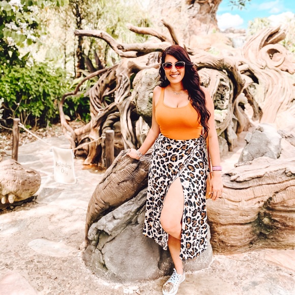 Meet your Posher, Ana - Picture 2 of 3